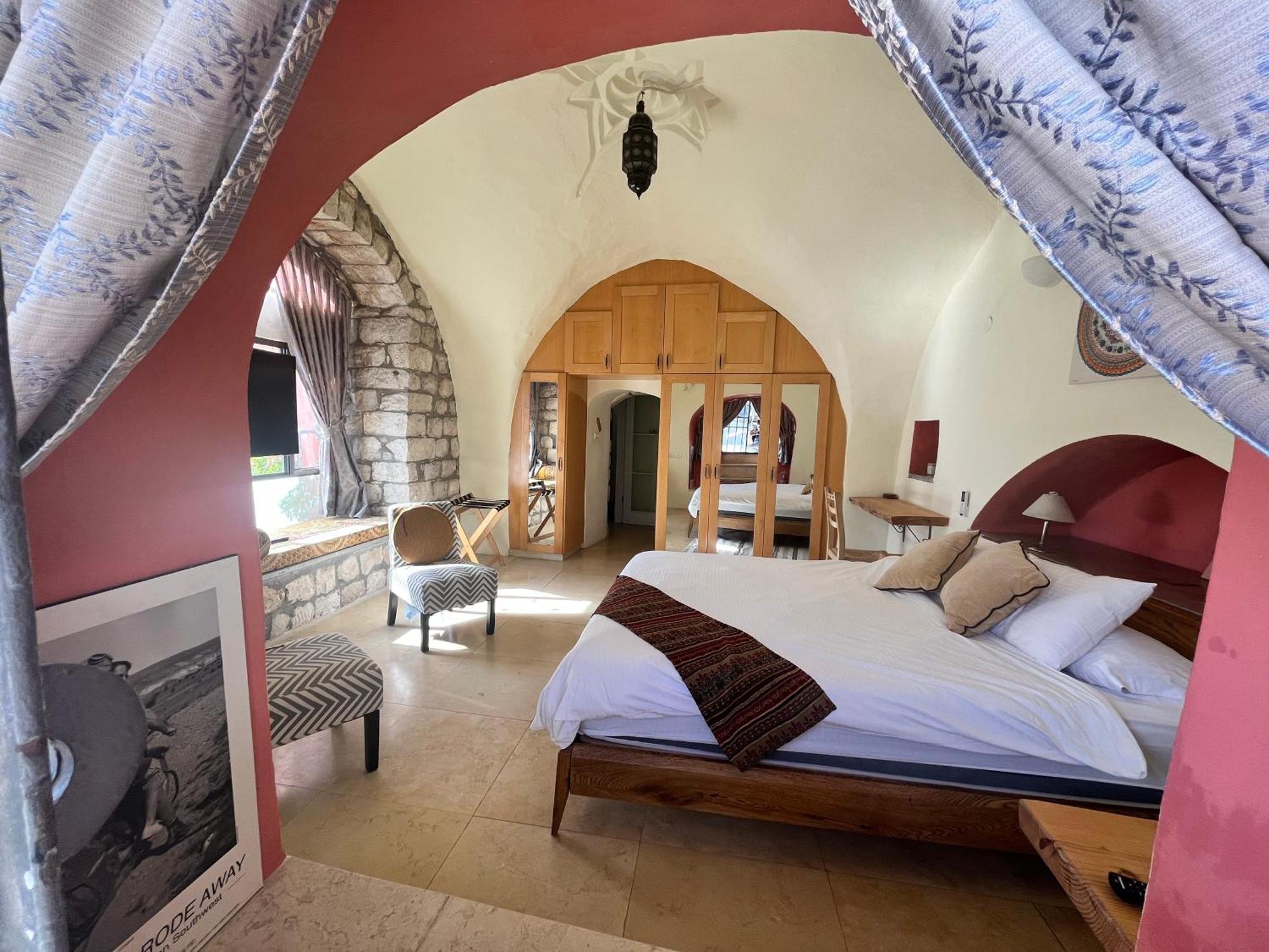 Artists' Colony Inn Zefat Exterior photo