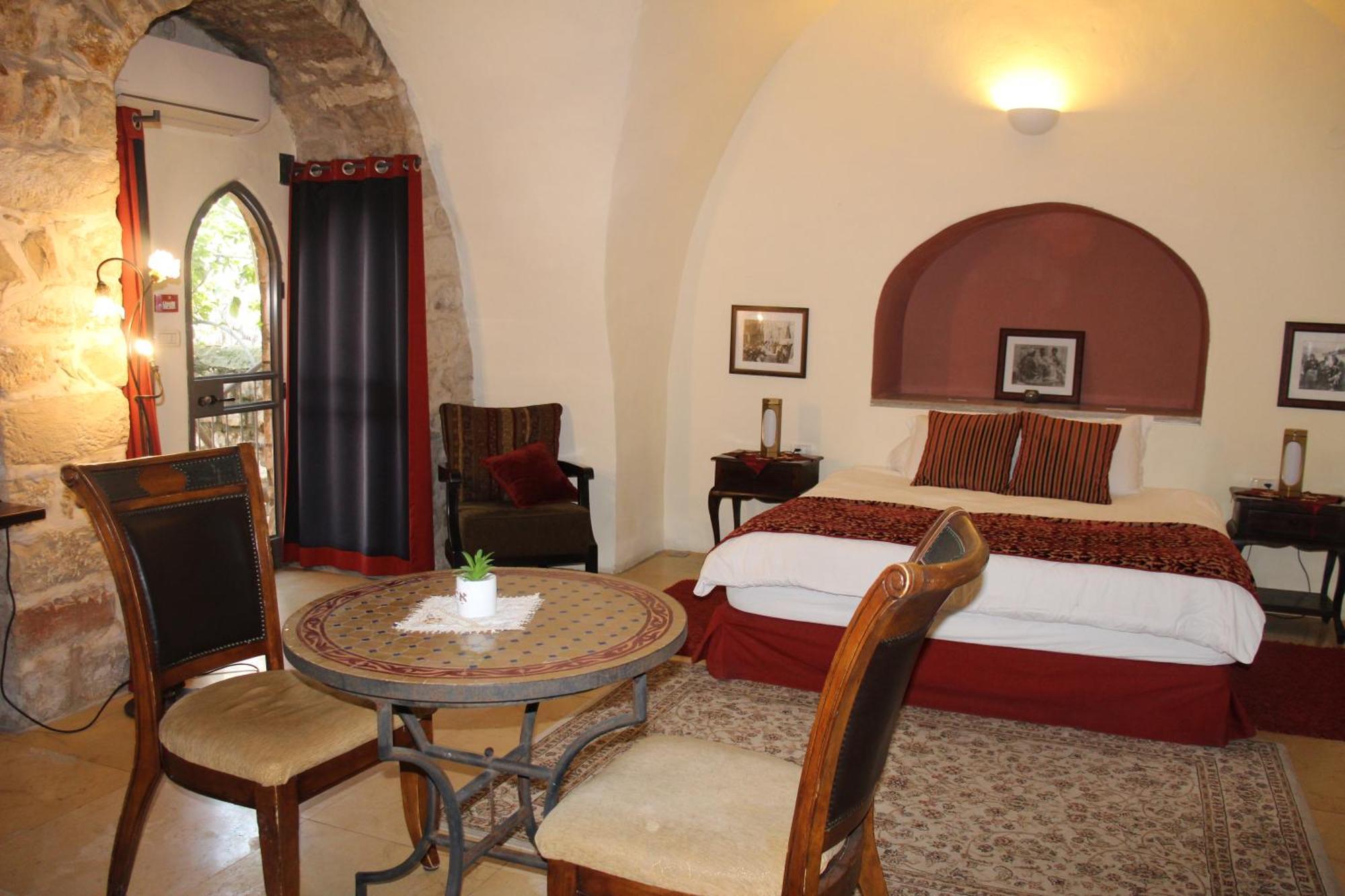 Artists' Colony Inn Zefat Exterior photo