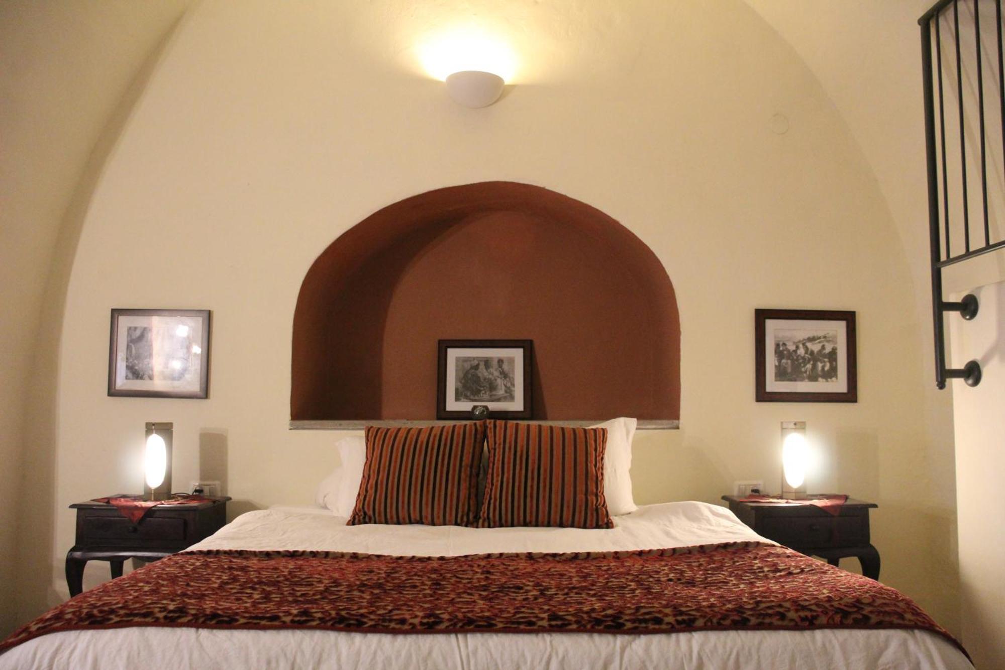 Artists' Colony Inn Zefat Exterior photo